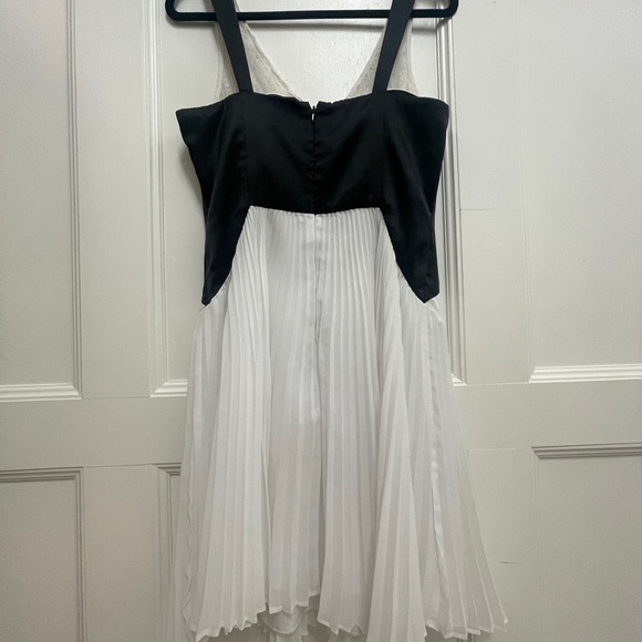 Cocktail Dress - Picture 3 of 4